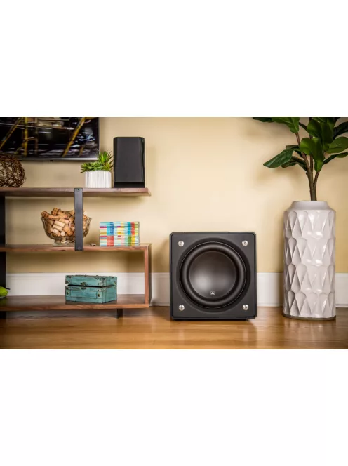 JL AUDIO E112 aktív mélysugárzó /matt fekete/