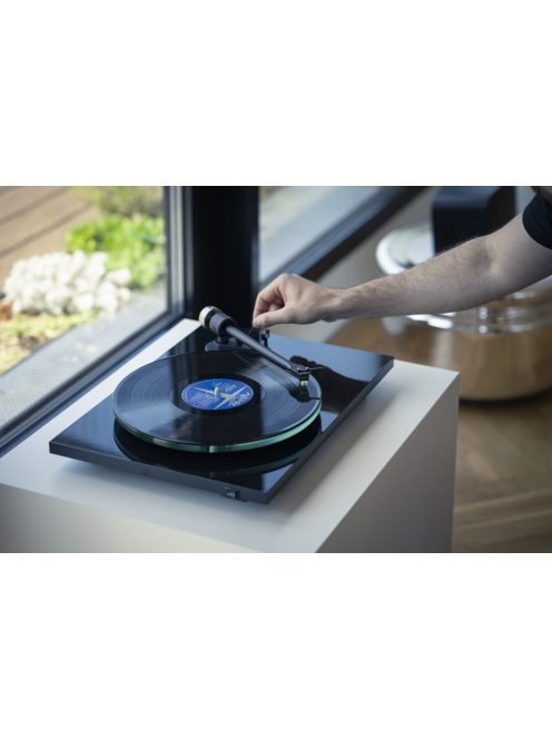 Pro-Ject-T2-Super-Phono-lemezjatszo-fekete