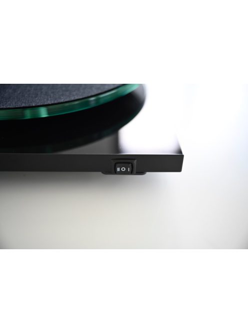 Pro-Ject T2 W - WiFi-s lemezjátszó Sumiko Rainier hangszedővel