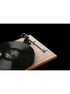 Pro-Ject E1 - lemezjátszó /lakk-fekete/