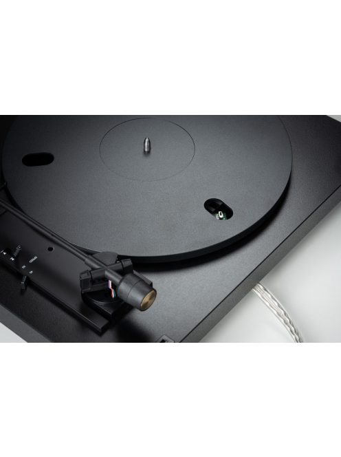 Pro-Ject Automat A1.2 - lemezjátszó Pick It MM E hangszedővel /fekete/
