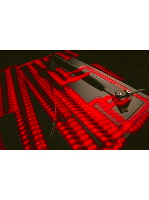 Pro-Ject Elvis Limited Edition - lemezjátszó Sumiko Rainier hangszedővel